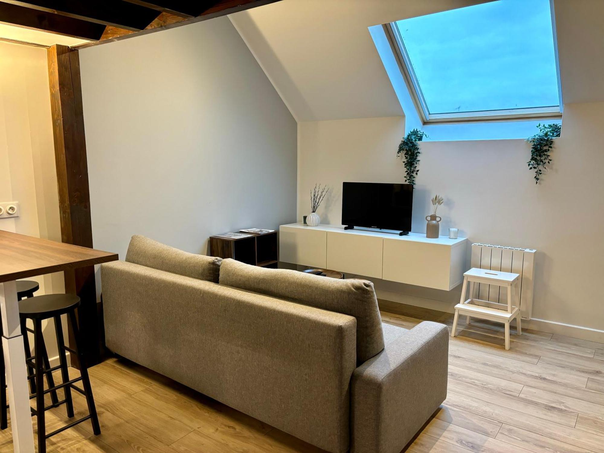 Le Petit Jardin, Proche Gare, Hyper Centre Apartment Камбре Екстериор снимка
